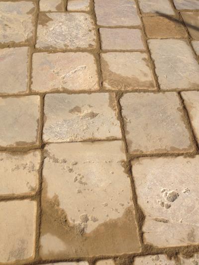 PAVIMENTAZIONE IN MARMO